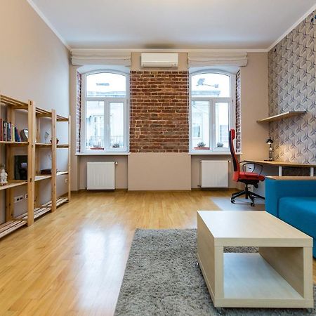 Light And Spacious Apartment On Gazova Str Lwów Zewnętrze zdjęcie
