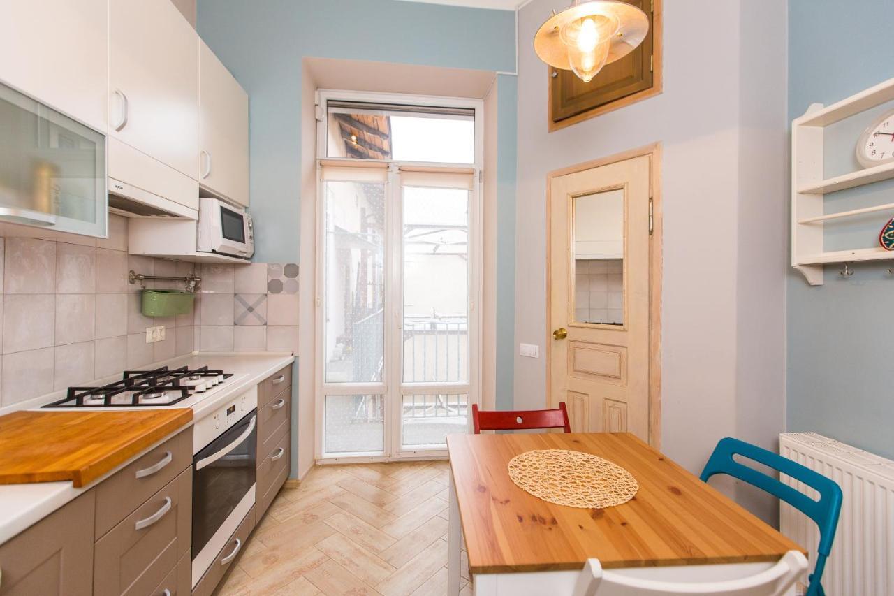 Light And Spacious Apartment On Gazova Str Lwów Zewnętrze zdjęcie